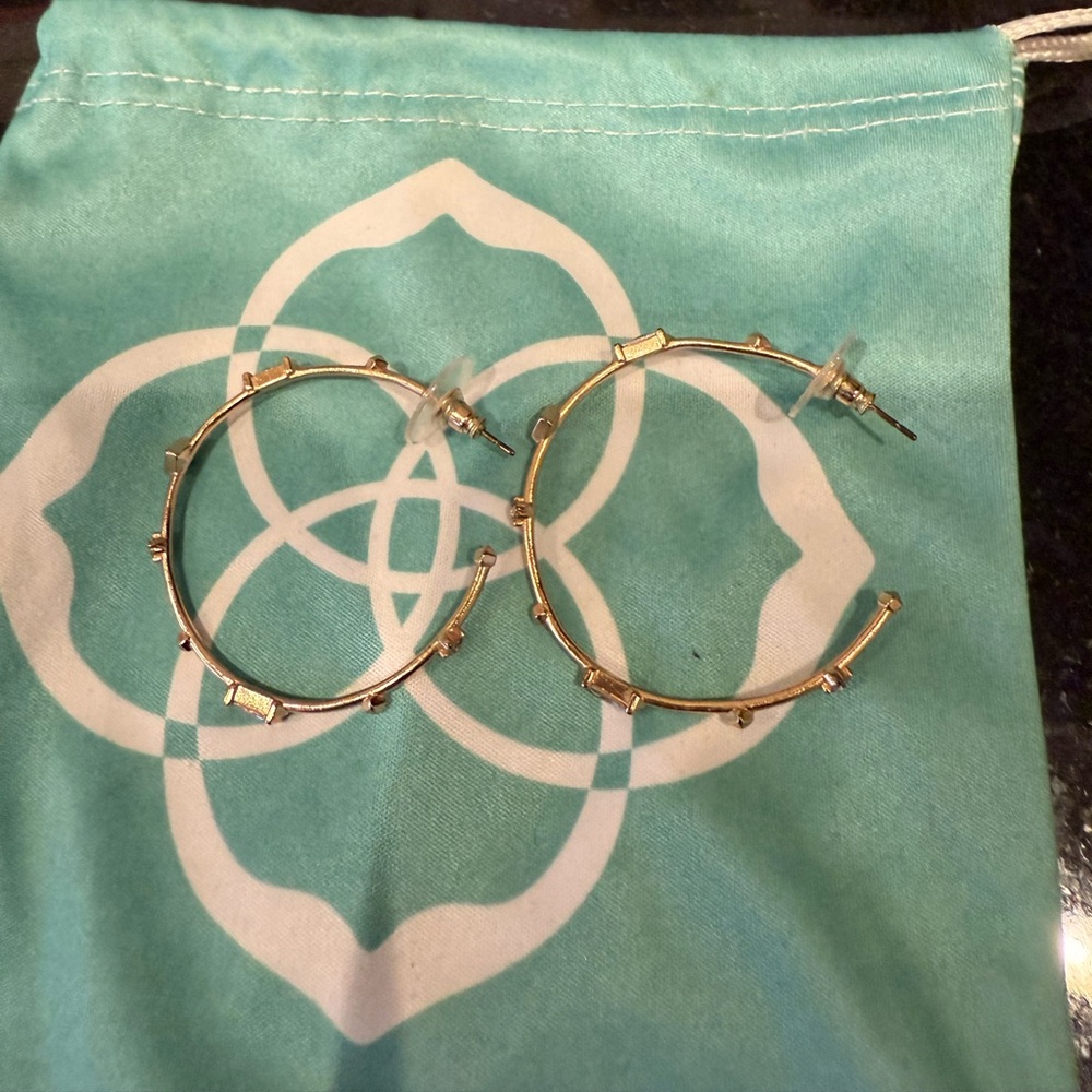 Kendra Scott rose gold hoop earrings